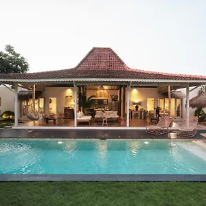https://villa-m.hotelsseminyak.net